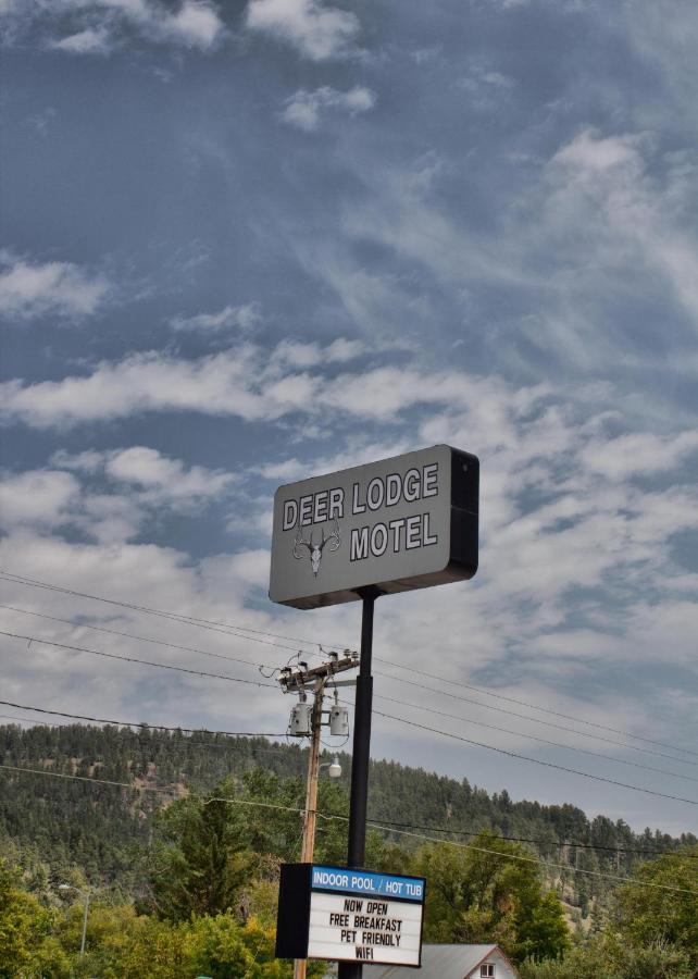 Deer Lodge Motel Sundance Exterior photo